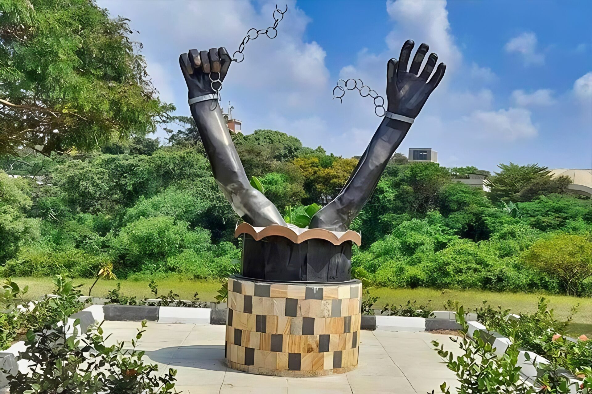 University of Dar es Salaam University of Dar es Salaam